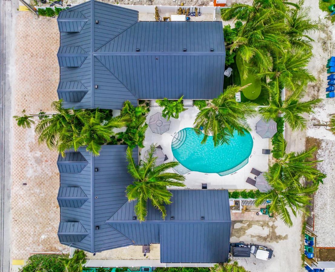 The Retreat At Anna Maria Island Inn ブレイデントン・ビーチ エクステリア 写真